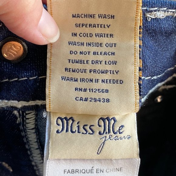 New Miss Me Jeans Women’s Size 26 skinny cut Denim stitched cross‎ Pockets - Picture 11 of 13